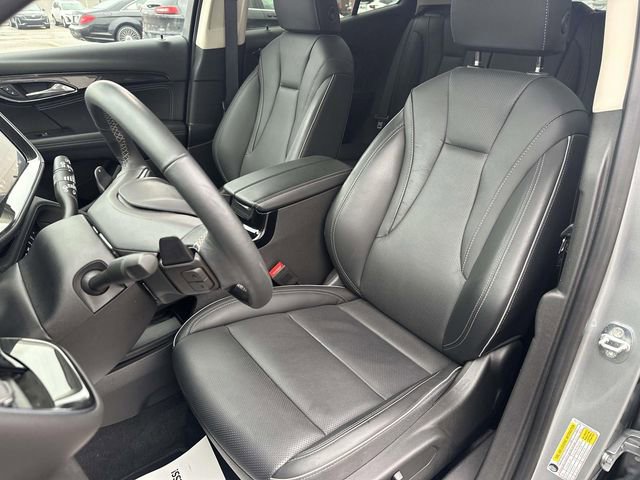 Used 2023 Buick Envision Essence image 18