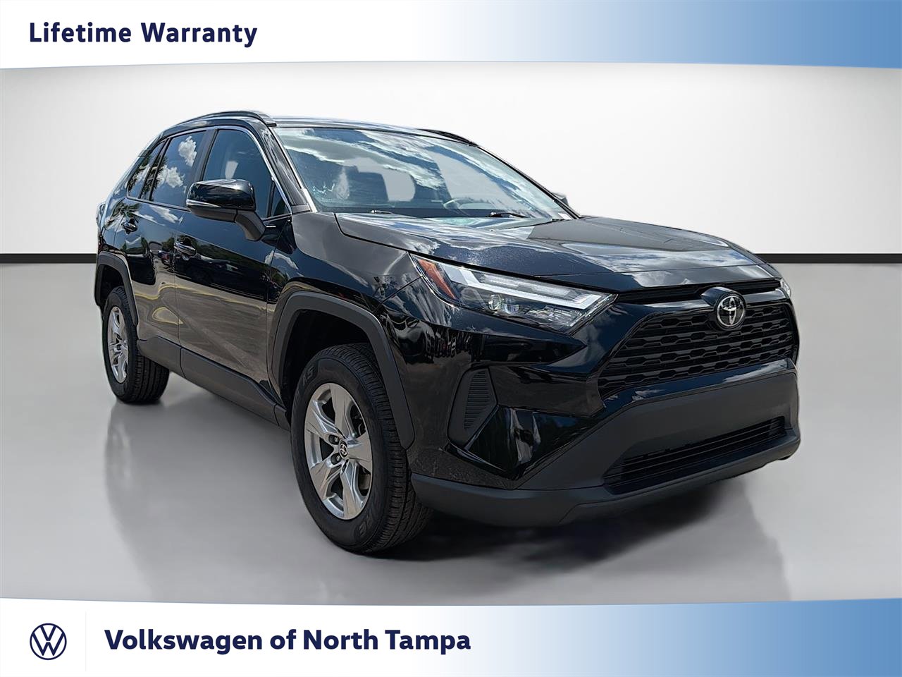 Used 2024 Toyota RAV4 XLE FWD image 1
