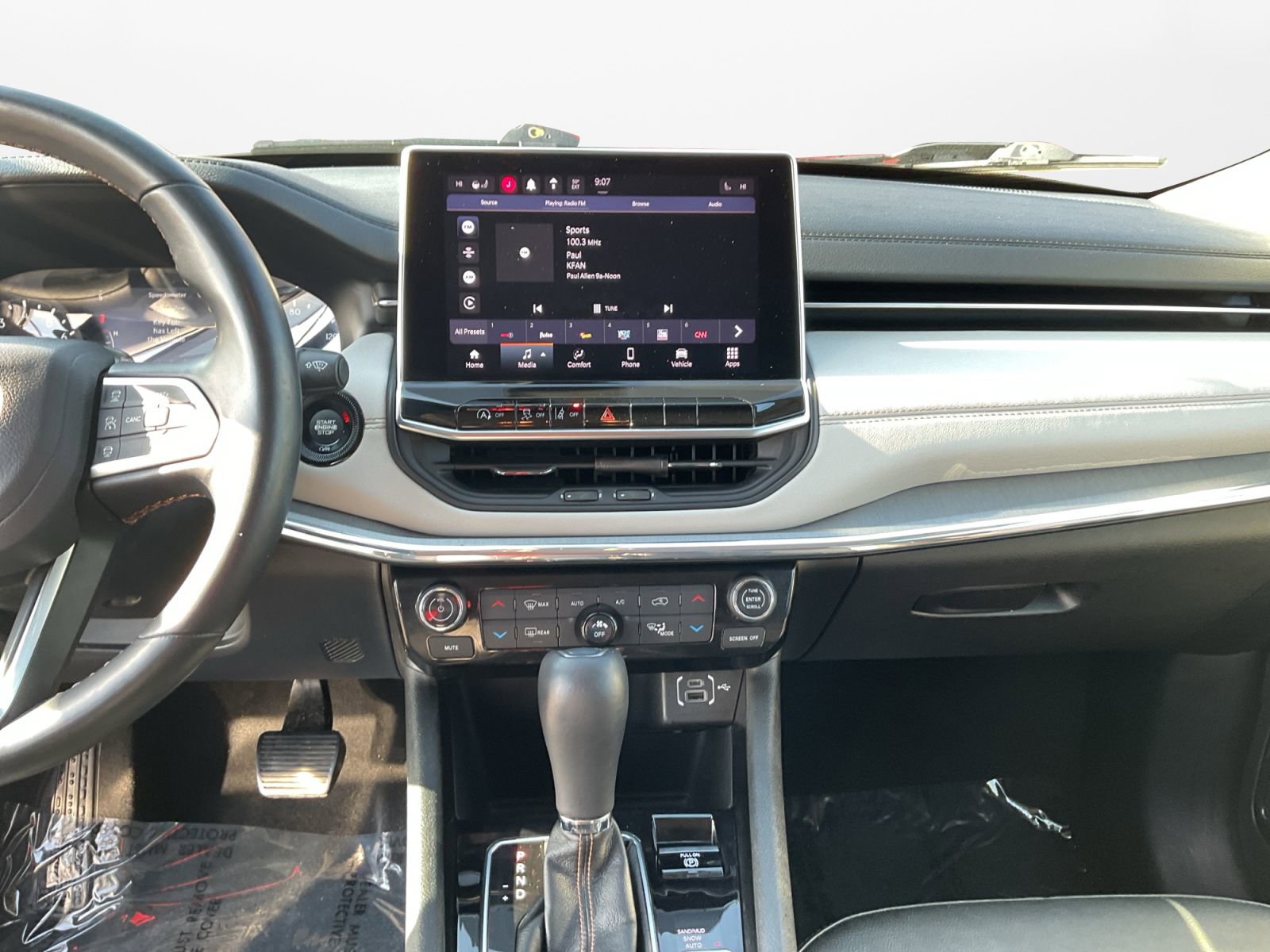 Used 2022 Jeep Compass Limited AWD/4WD image 11