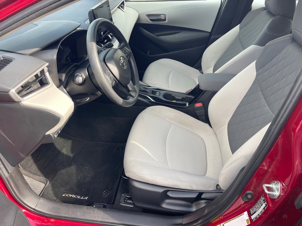 Used 2022 Toyota Corolla LE image 10