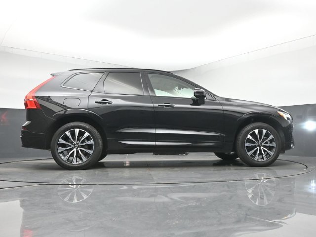 Used 2024 Volvo XC60 B5 Core w/ Climate Package AWD/4WD image 41