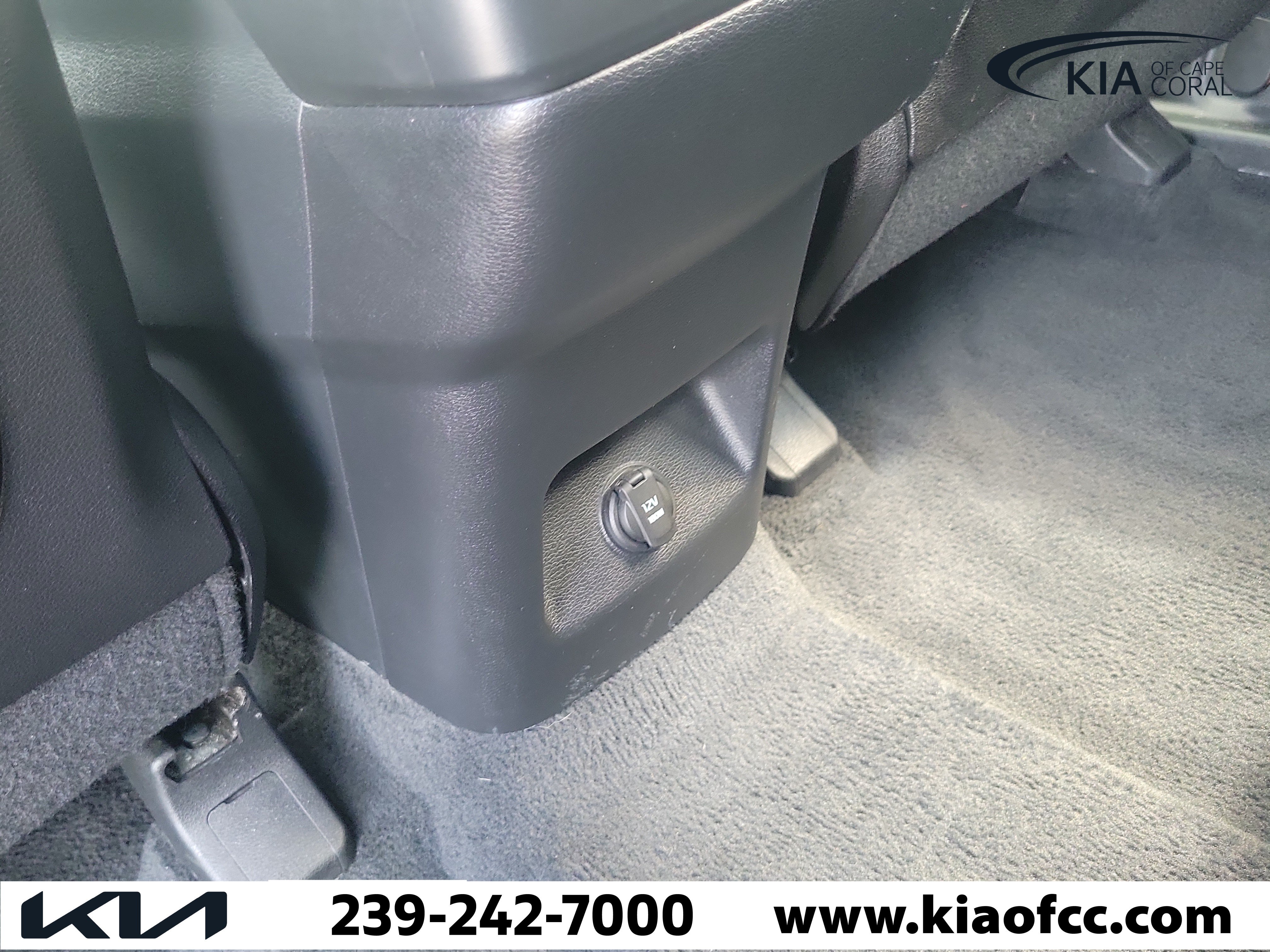 Used 2022 Kia Telluride LX FWD image 15