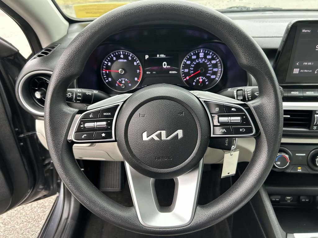 Certified 2023 Kia Forte LXS w/ LXS Technology Package image 17