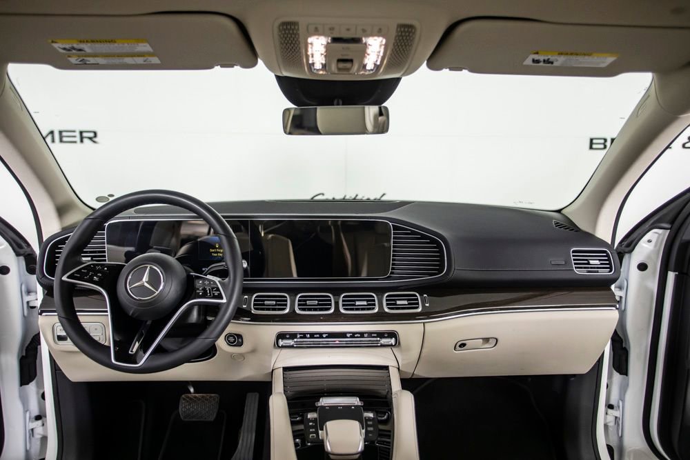 Used 2026 Mercedes-Benz GLS 450 4MATIC image 27