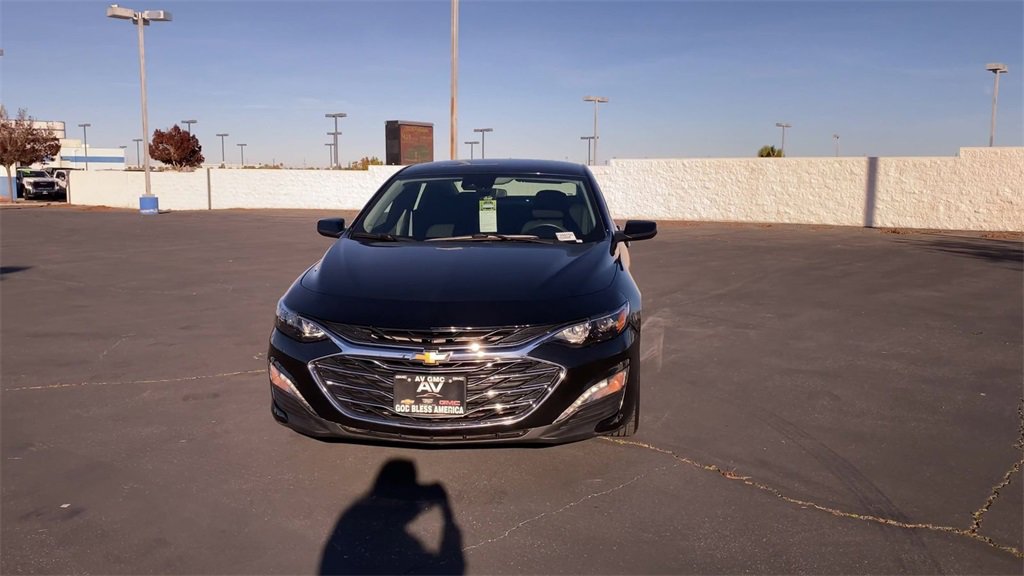 Used 2023 Chevrolet Malibu LT w/ Driver Confidence Package image 3