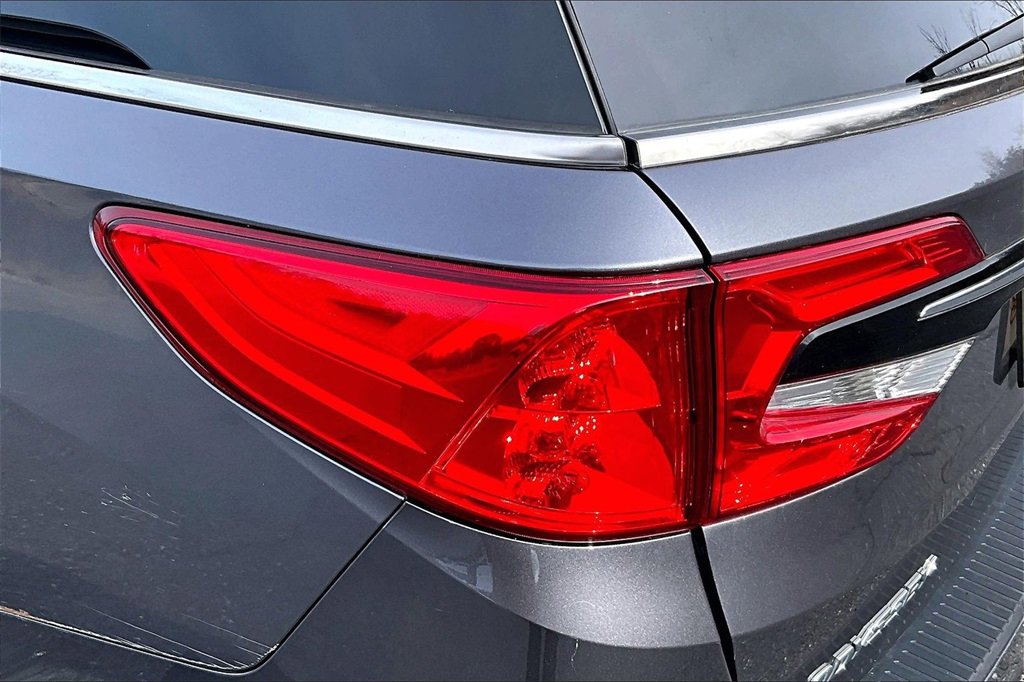 Used 2023 Honda Odyssey Touring image 21