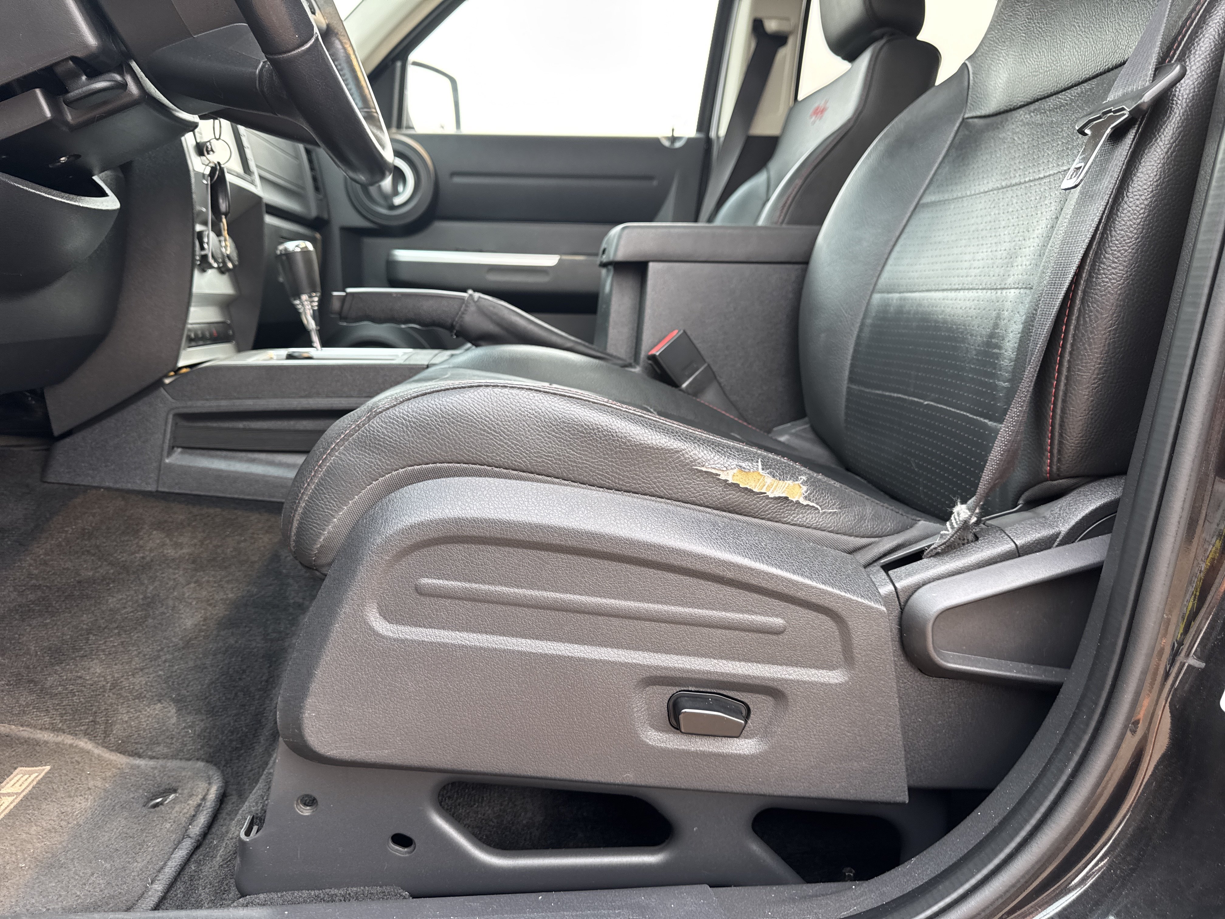 Used 2008 Dodge Nitro R/T AWD/4WD image 18
