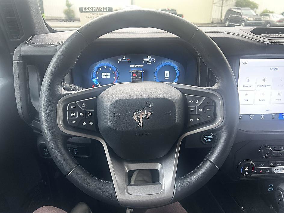 Used 2025 Ford Bronco Badlands AWD/4WD image 14