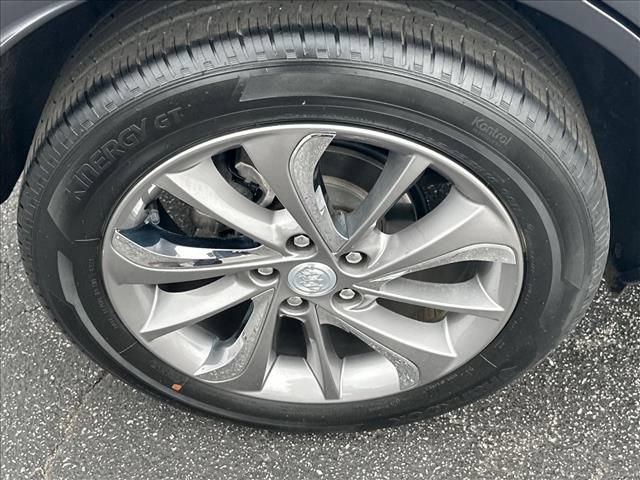 Certified 2022 Buick Encore GX Essence w/ Experience Buick Package FWD image 36