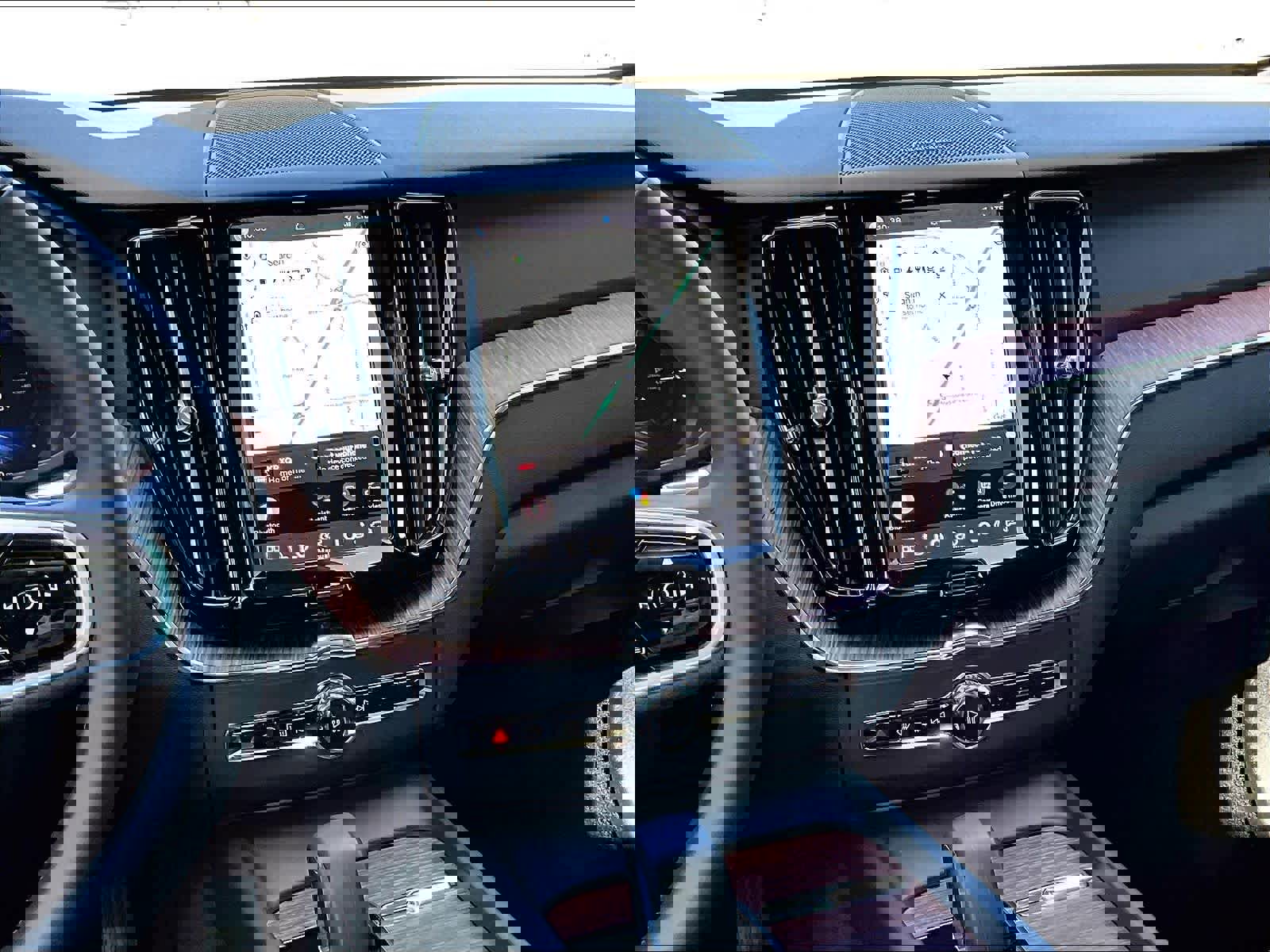 Used 2025 Volvo XC60 T8 Plus w/ Protection Package Premier image 7