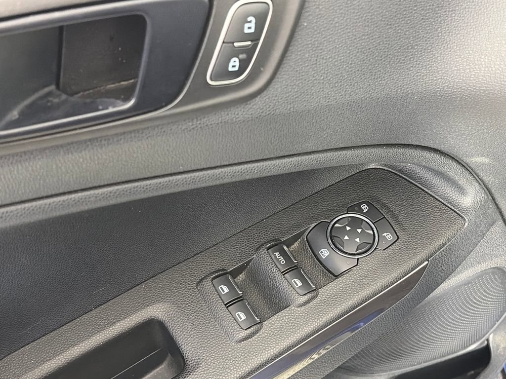 Used 2019 Ford EcoSport SES w/ SES Black Appearance Package image 25