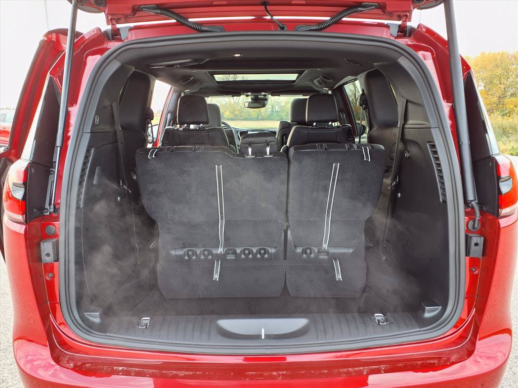 New 2026 Chrysler Pacifica Select FWD image 30