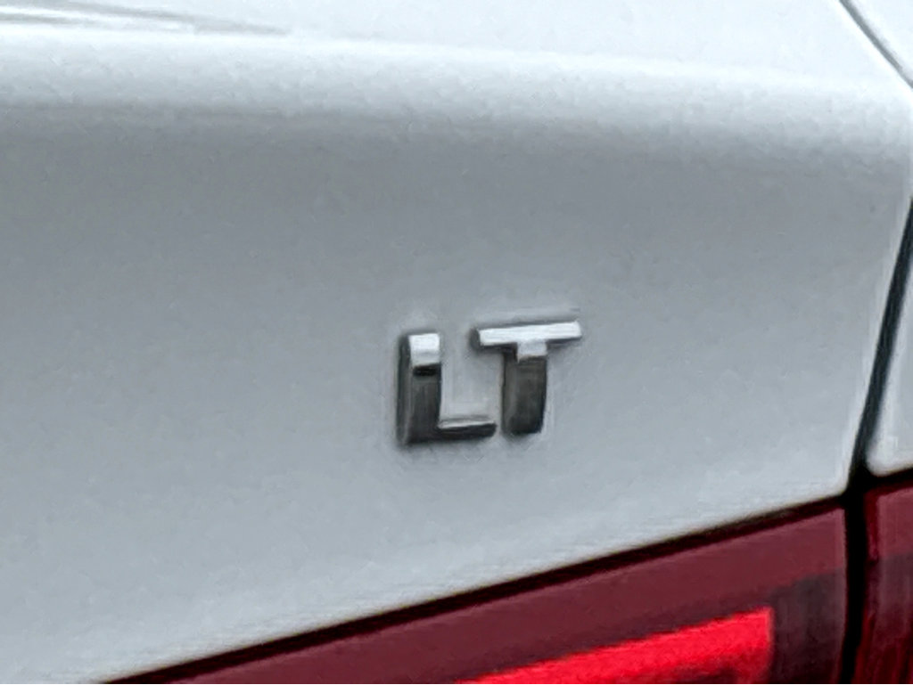 Used 2024 Chevrolet Malibu LT FWD image 27