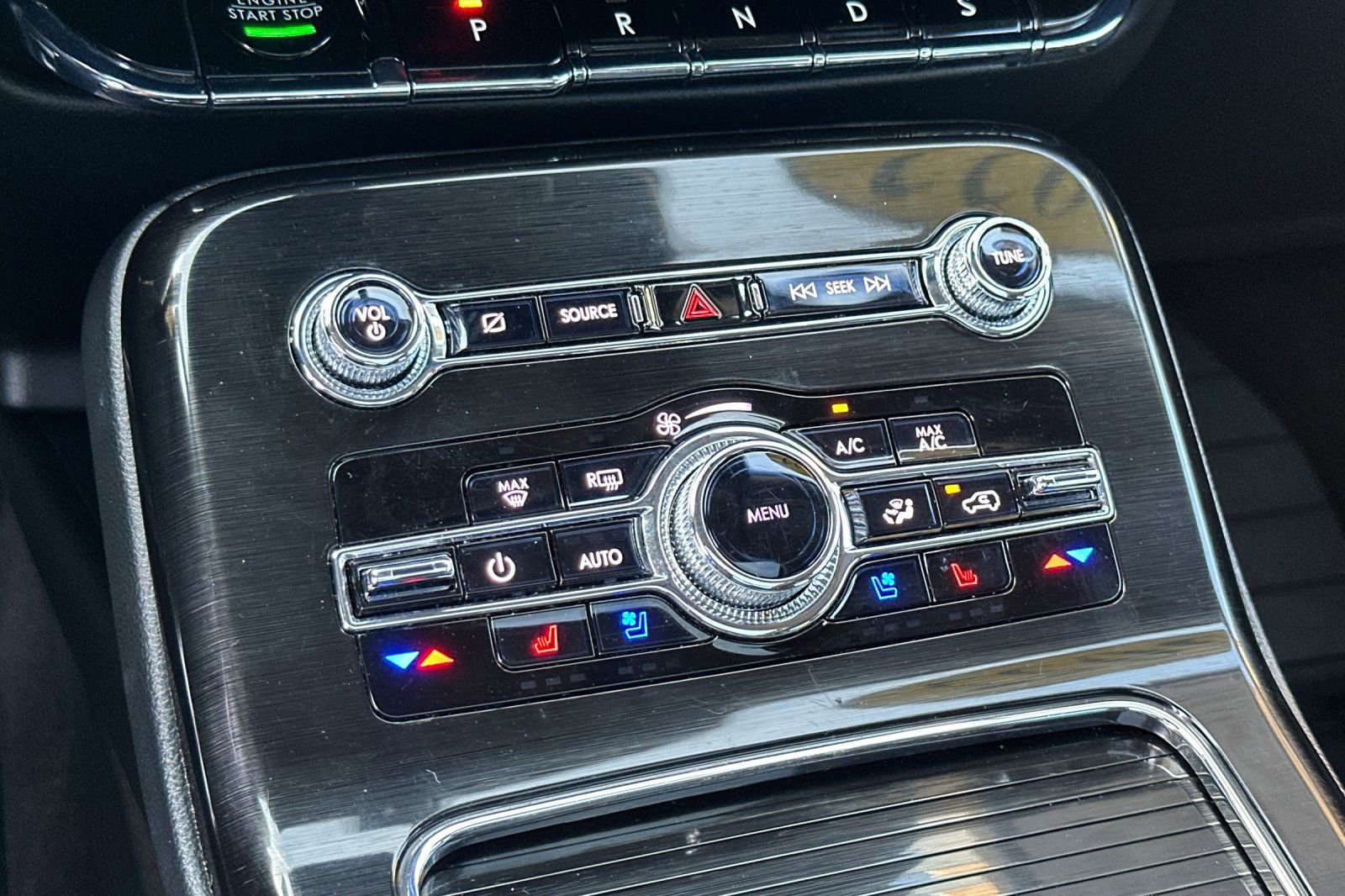 Used 2022 Lincoln Nautilus Reserve w/ Equipment Group 202A image 19