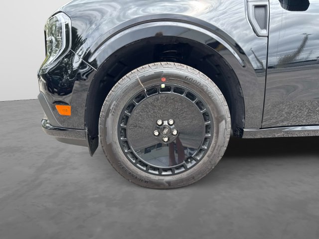 New 2026 Ford Maverick Lobo AWD/4WD image 11