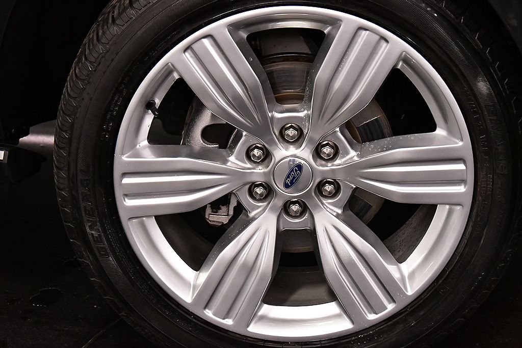 Used 2023 Ford Expedition Platinum AWD/4WD image 9