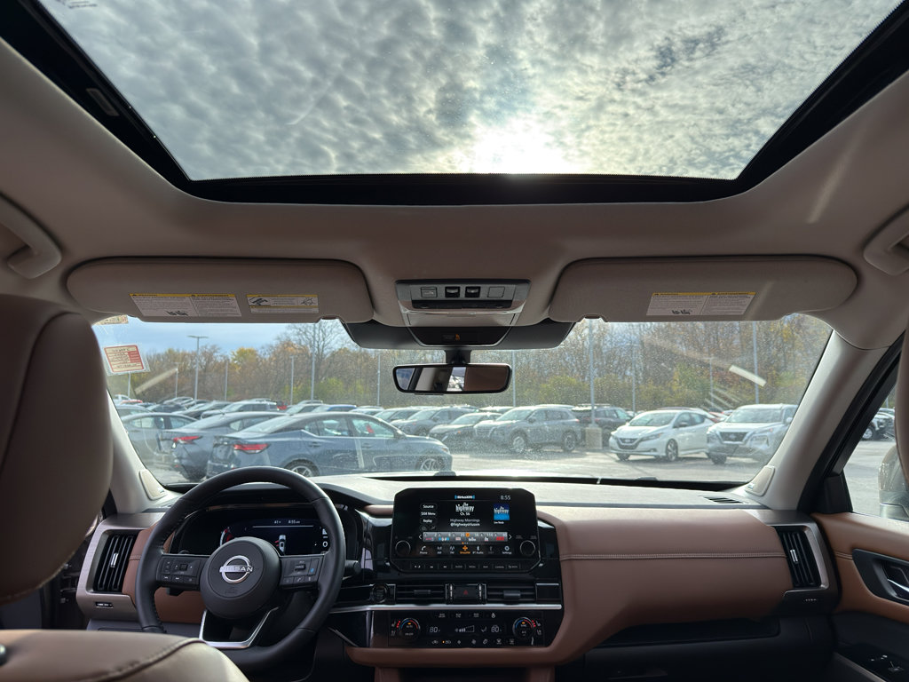 Certified 2025 Nissan Pathfinder Platinum w/ Cargo Package image 29