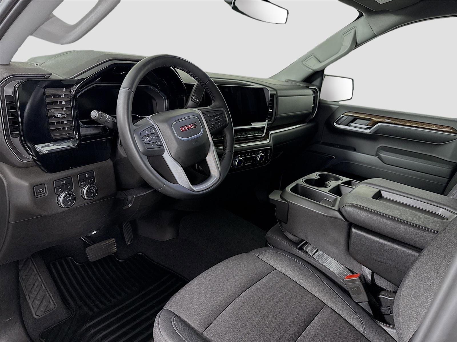 Used 2024 GMC Sierra 1500 Elevation image 3