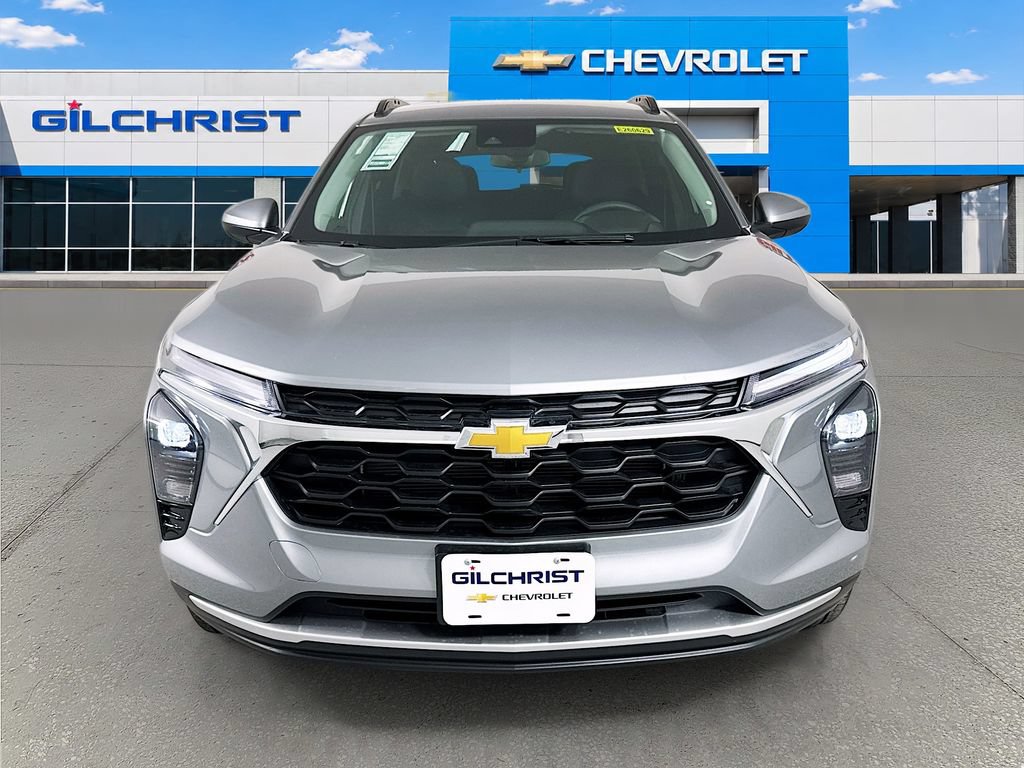 New 2026 Chevrolet Trax LT FWD image 2