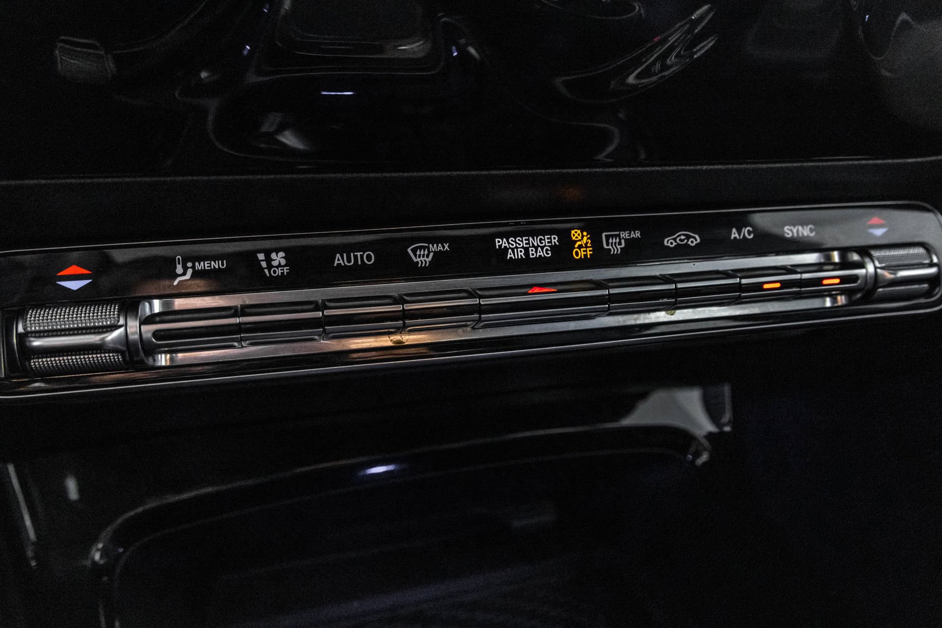 Used 2025 Mercedes-Benz CLA 250 4MATIC image 29