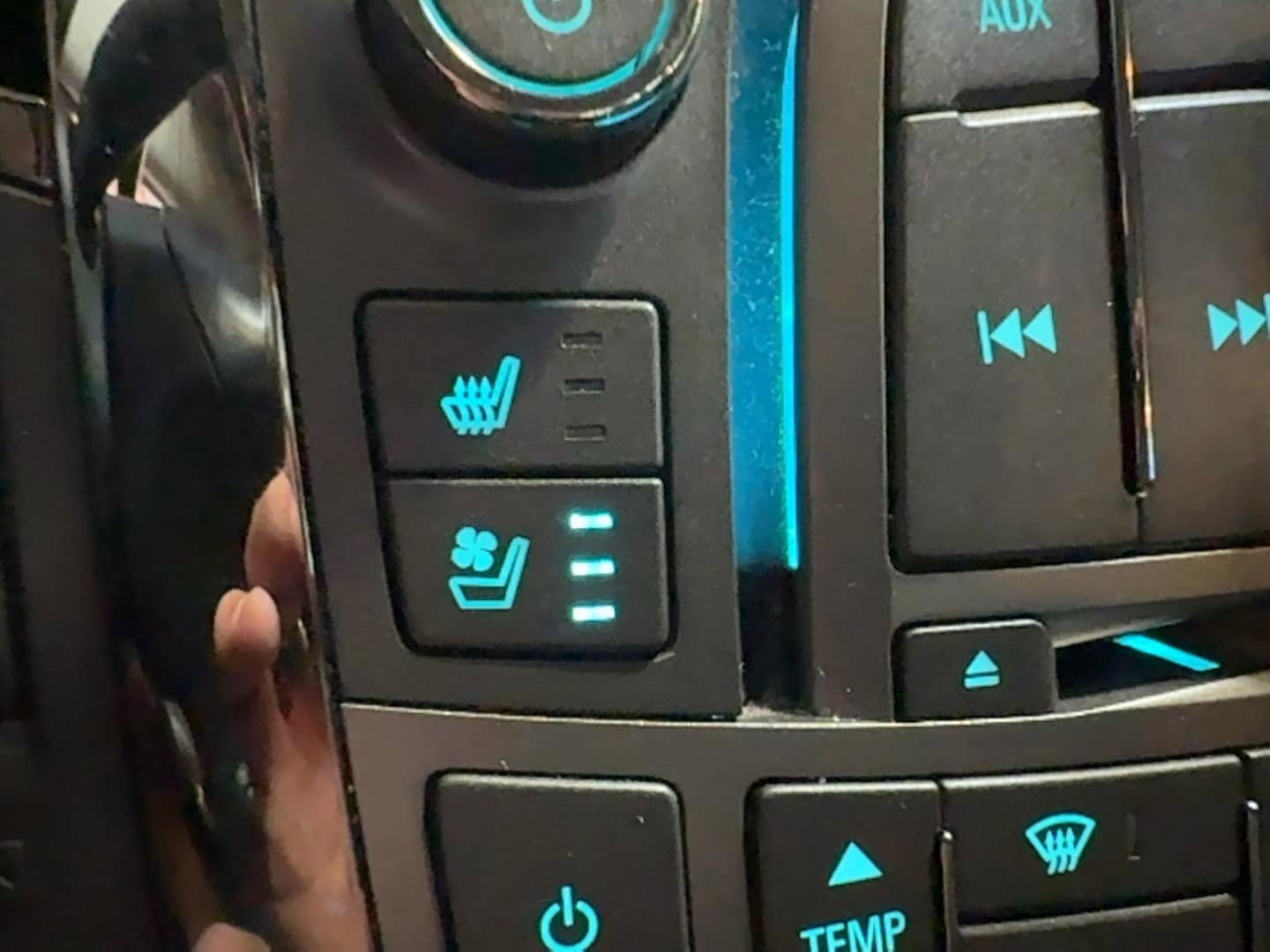 Used 2011 Buick LaCrosse CXS FWD image 21