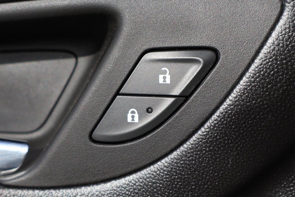Used 2023 Chevrolet Equinox LT w/ Driver Convenience Package FWD image 16