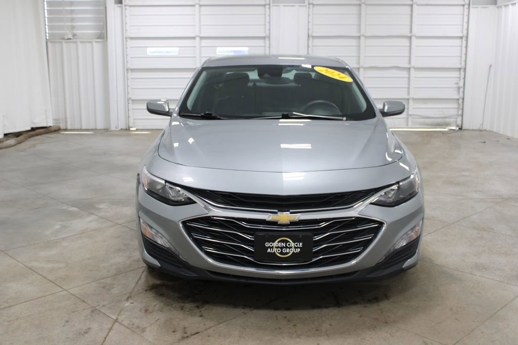 Used 2024 Chevrolet Malibu LT image 3