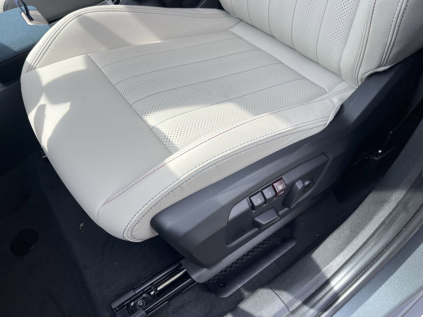 Used 2025 MINI Cooper Countryman S w/ Comfort Package Max image 12