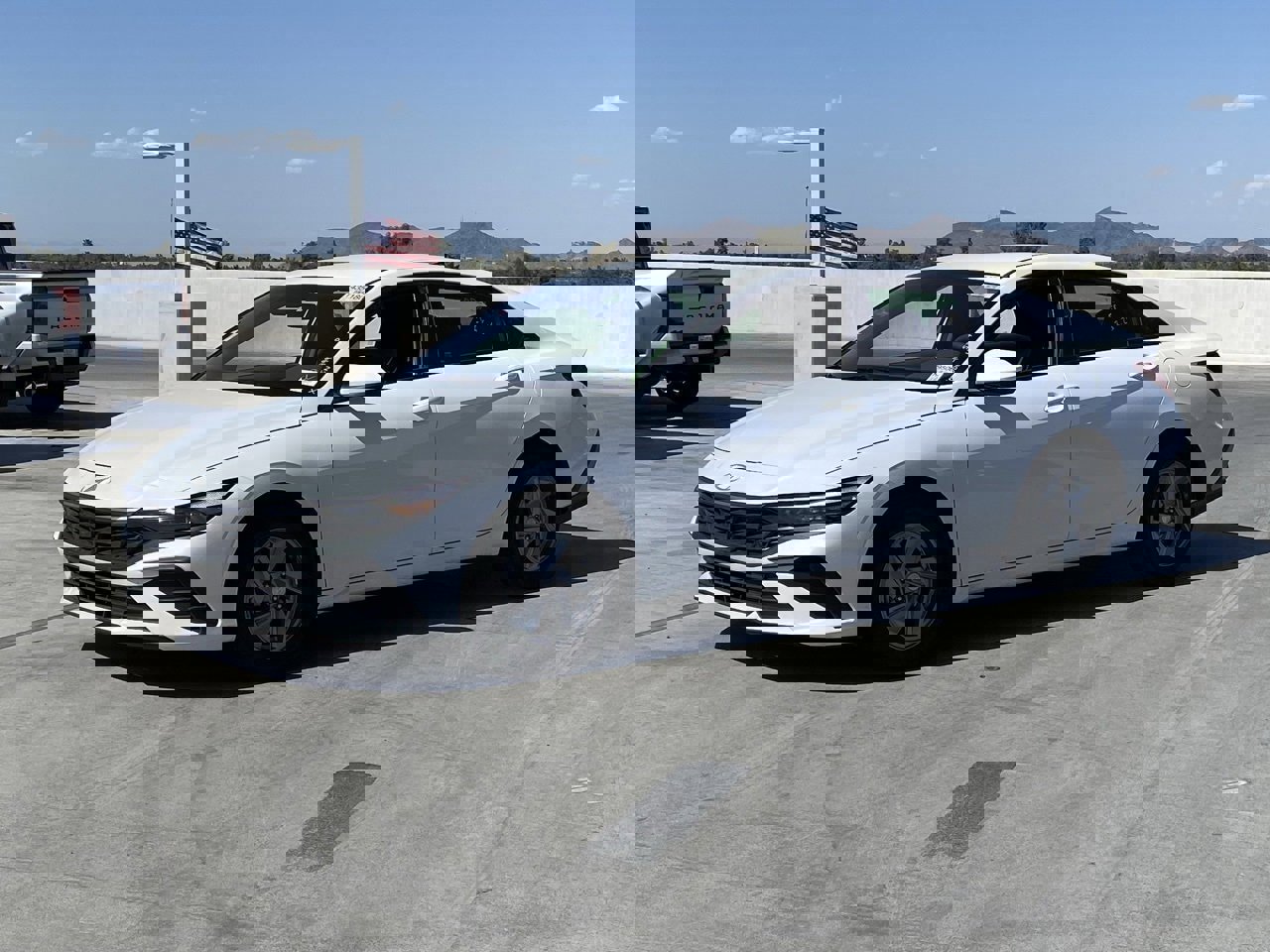 Used 2024 Hyundai Elantra SE image 12