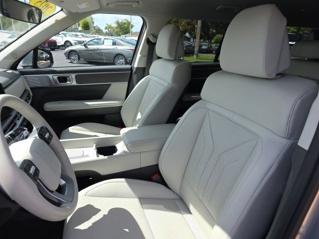 Certified 2025 Hyundai Santa Fe SEL FWD image 5