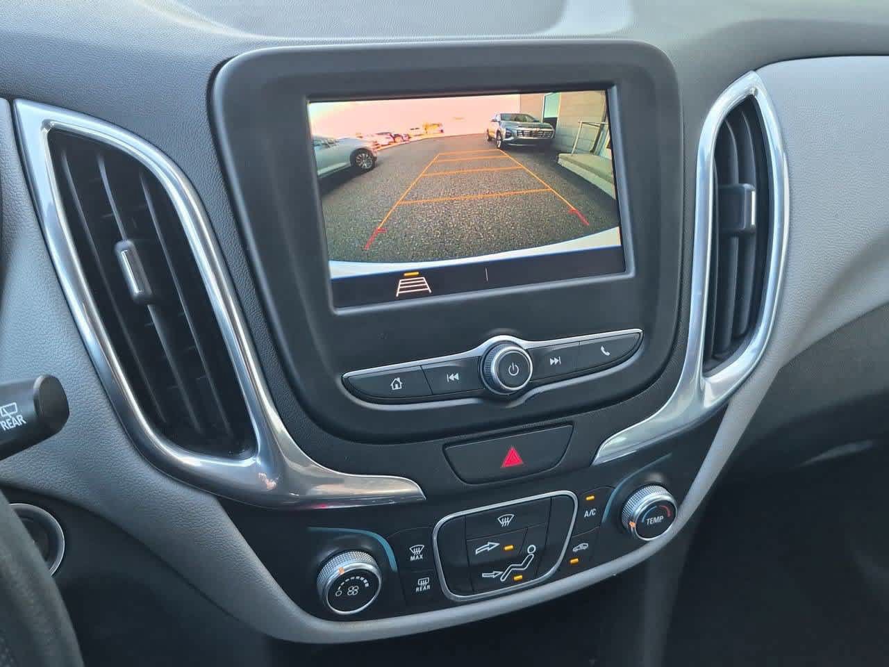 Used 2020 Chevrolet Equinox LS FWD image 28
