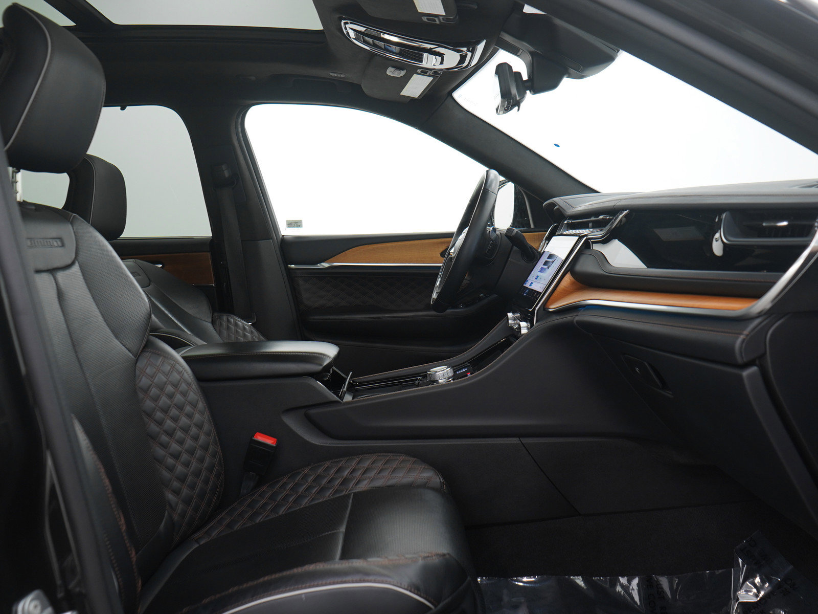 Used 2022 Jeep Grand Cherokee L Summit image 14