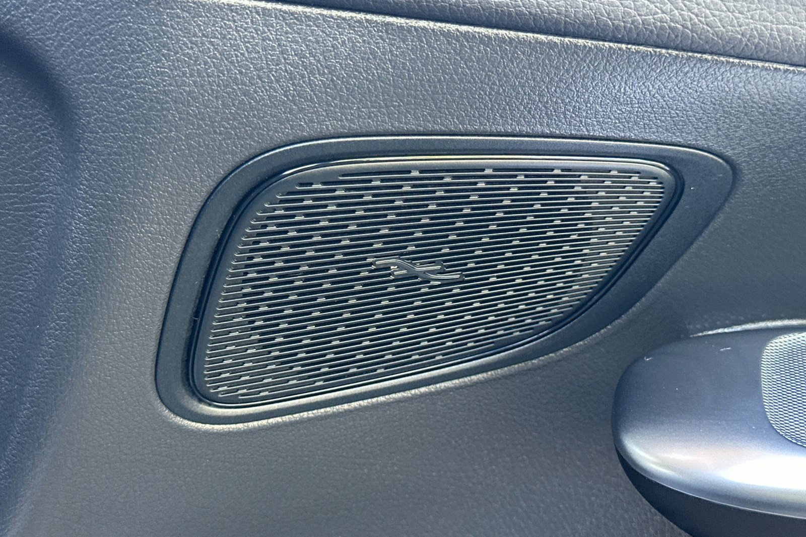 Certified 2025 Mercedes-Benz GLC 350e 4MATIC image 29