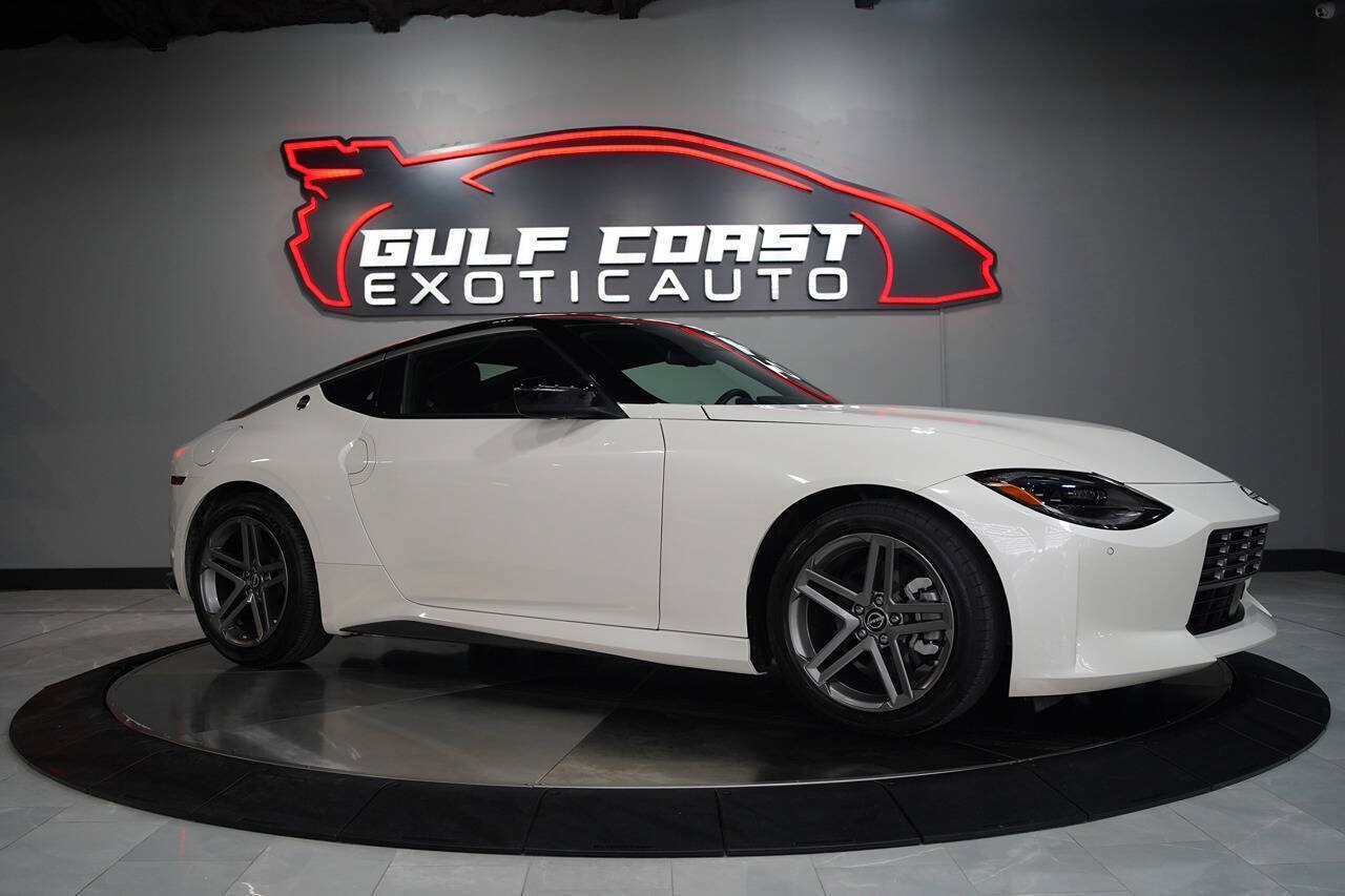 Used 2025 Nissan Z Sport w/ Floor Mat Package RWD image 10