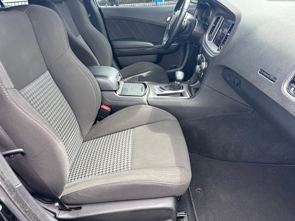 Used 2023 Dodge Charger R/T w/ Blacktop Package image 14