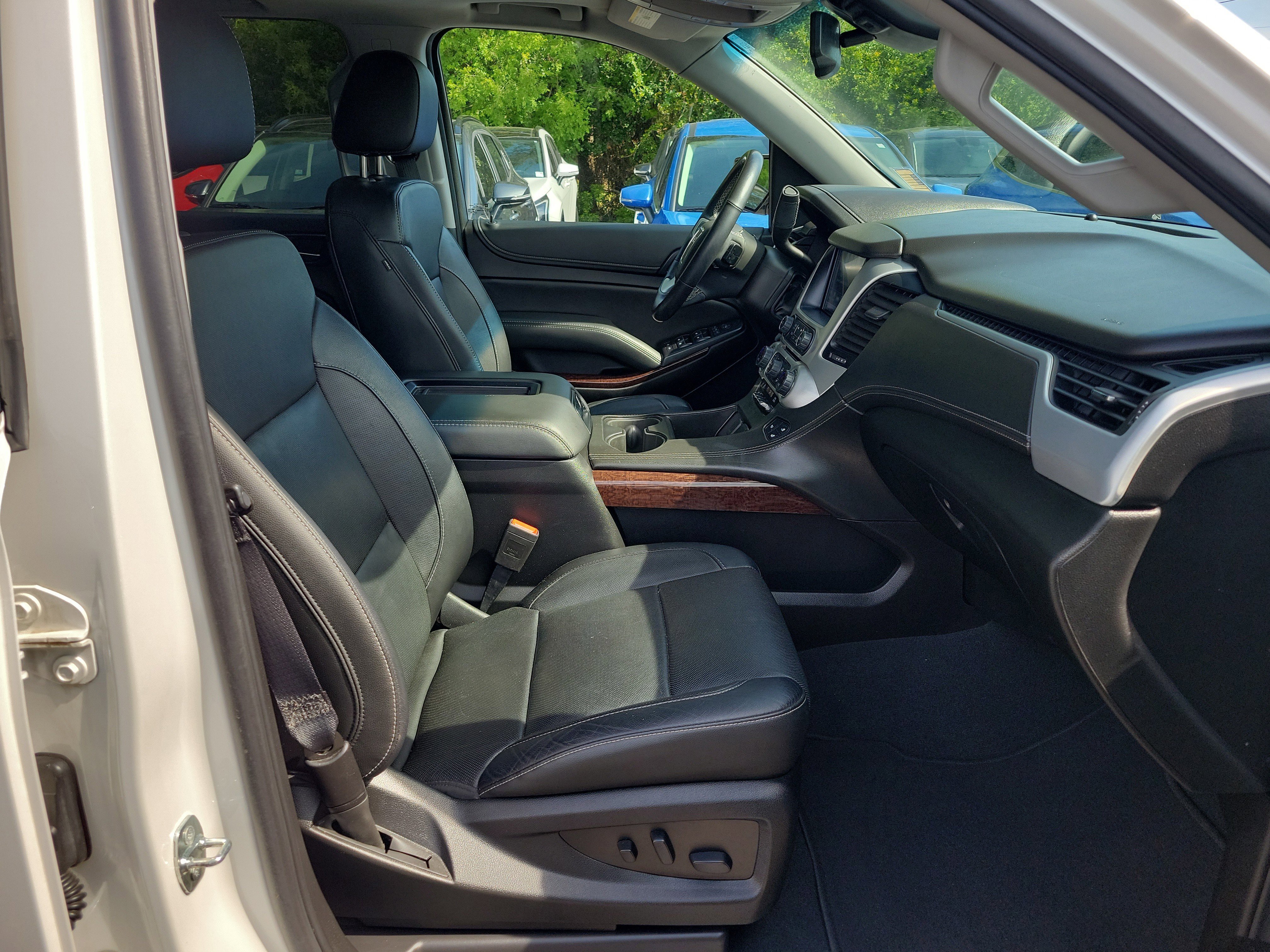 Used 2019 GMC Yukon XL SLT w/ Premium Edition RWD image 7