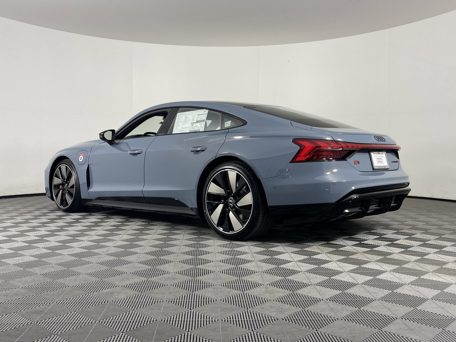 New 2026 Audi S e-tron GT Prestige image 13