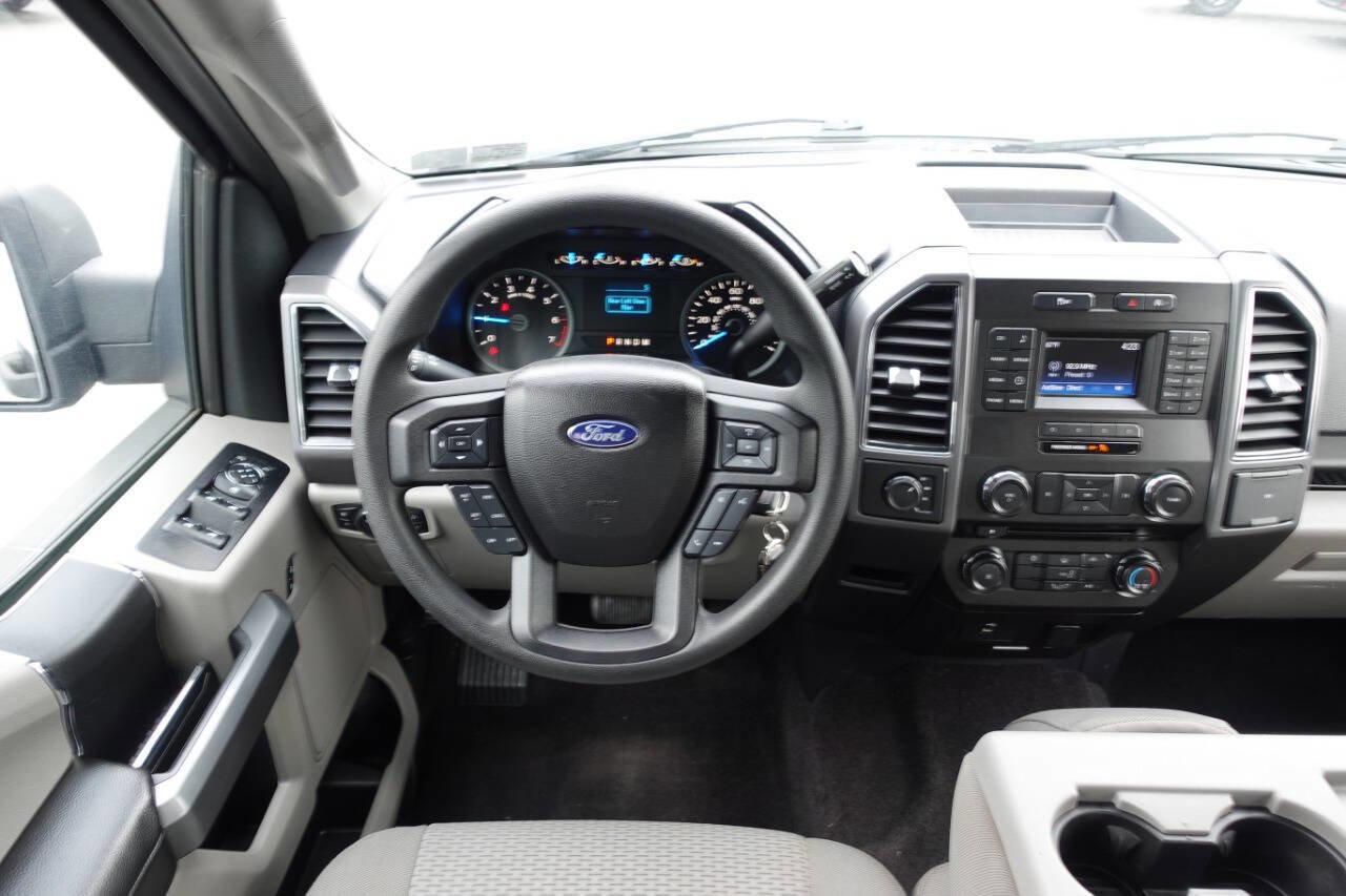 Used 2017 Ford F150 XLT AWD/4WD image 41