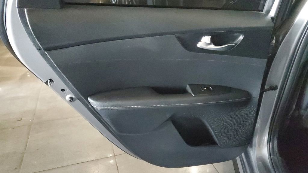 Used 2023 Kia Forte GT-Line w/ GT-Line Premium Package image 16