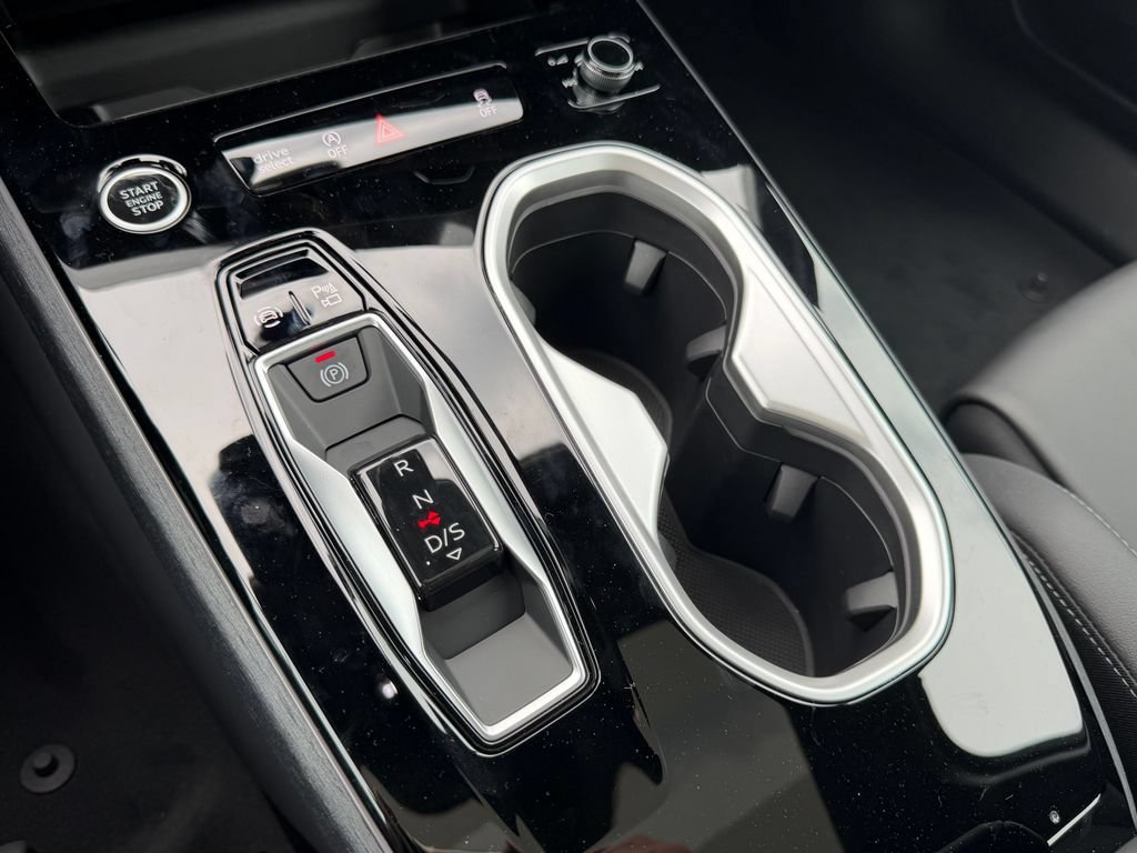 New 2026 Audi A6 Premium Plus AWD/4WD image 22