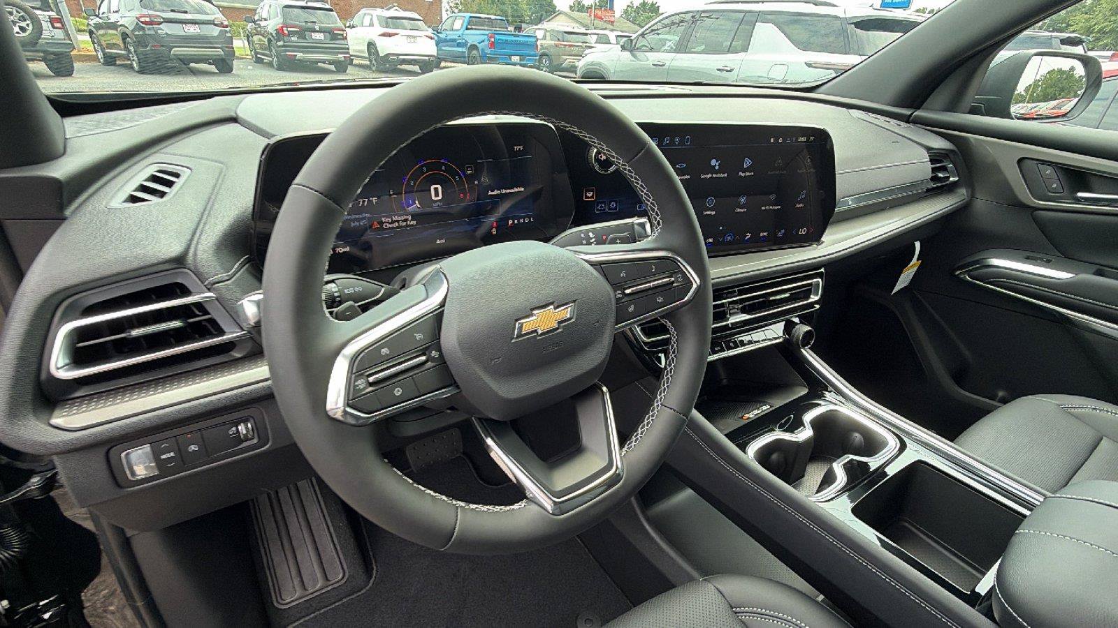New 2026 Chevrolet Traverse LT FWD image 3