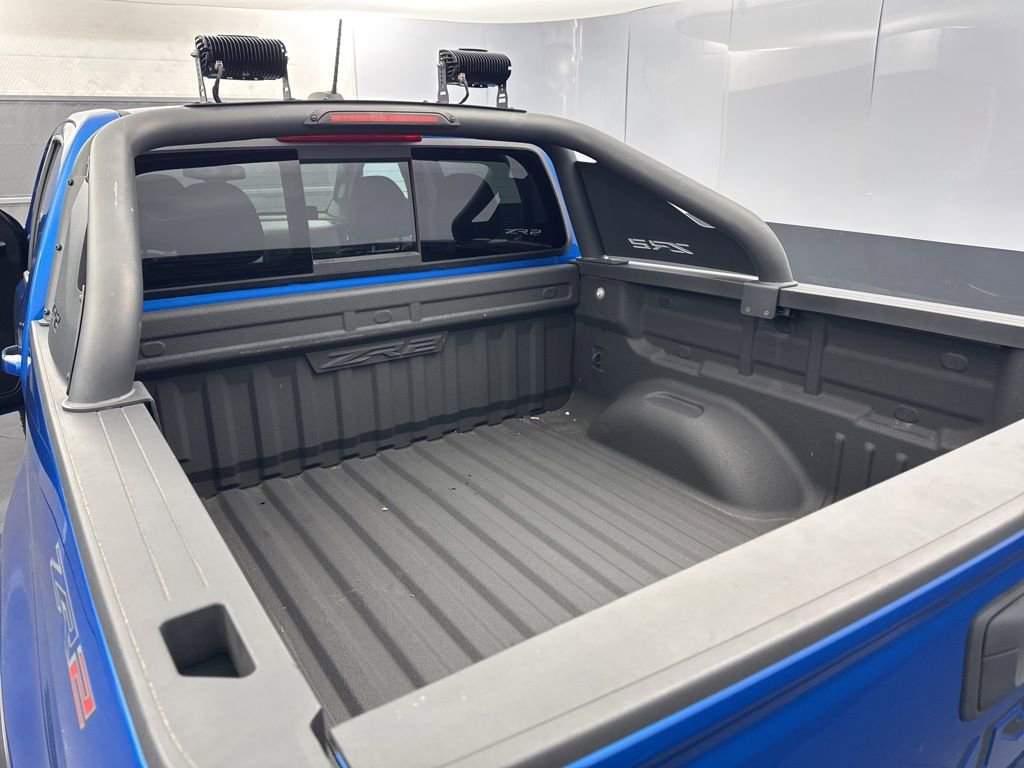 Used 2021 Chevrolet Colorado ZR2 w/ ZR2 Dusk Special Edition image 15
