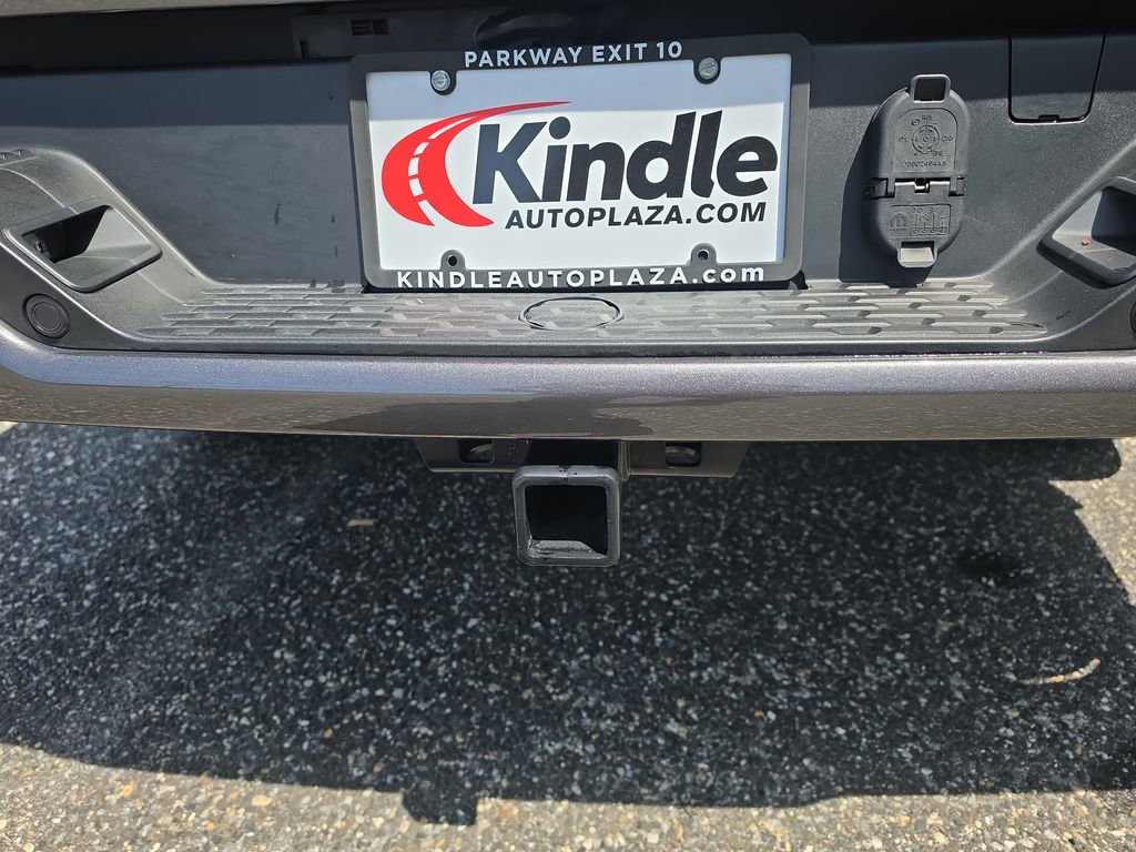 Used 2025 RAM 1500 Tradesman w/ Night Edition AWD/4WD image 15