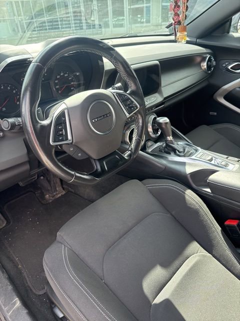 Used 2021 Chevrolet Camaro LT w/ RS Package image 4