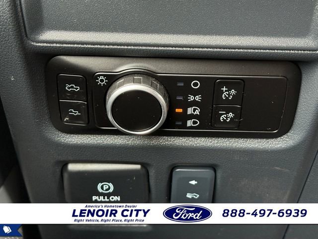 Used 2025 Ford F150 Lightning Platinum image 19