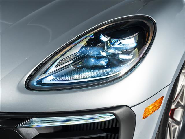 Certified 2026 Porsche Macan GTS AWD/4WD image 12