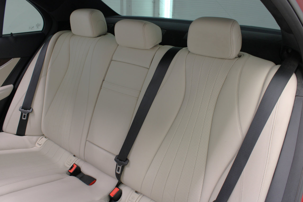 Used 2017 Mercedes-Benz E 300 image 39