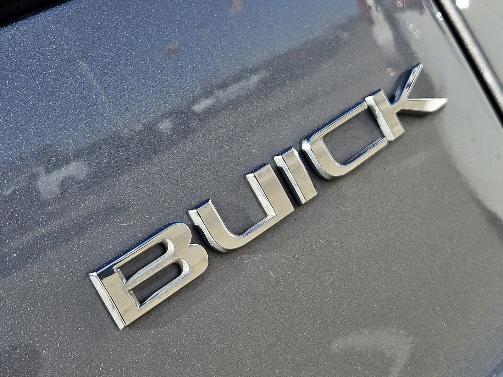 Used 2025 Buick Enclave Sport Touring image 18