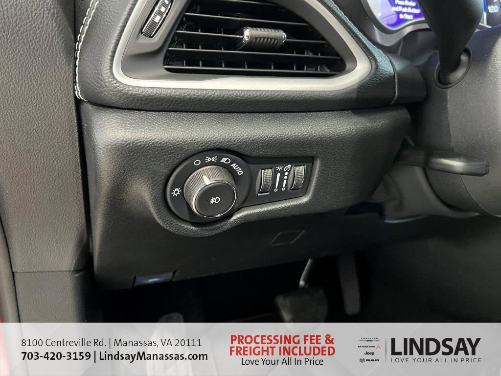 New 2026 Chrysler Pacifica Select image 27