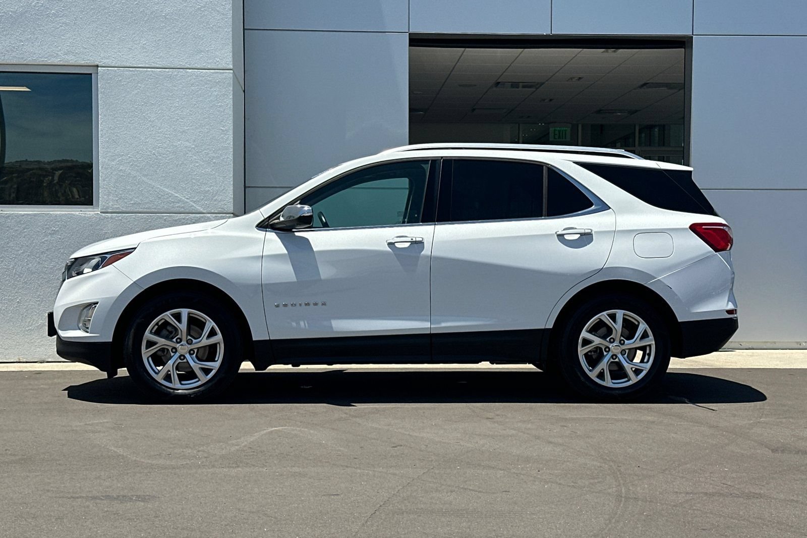 Used 2021 Chevrolet Equinox Premier FWD image 7